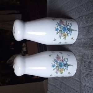 Milk bottle shaped salt & pepper shakers.